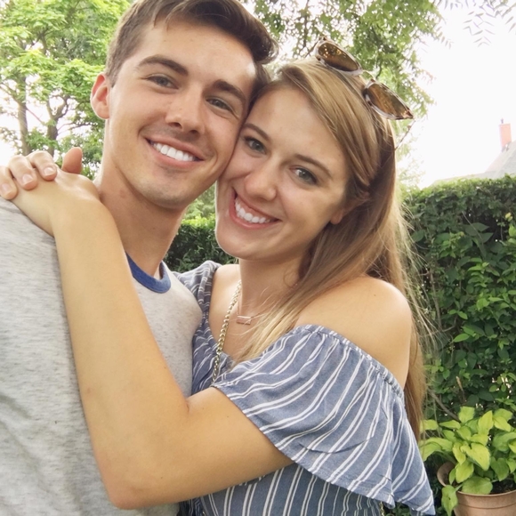 Meet your Posher, Julietta - Picture 1 of 1